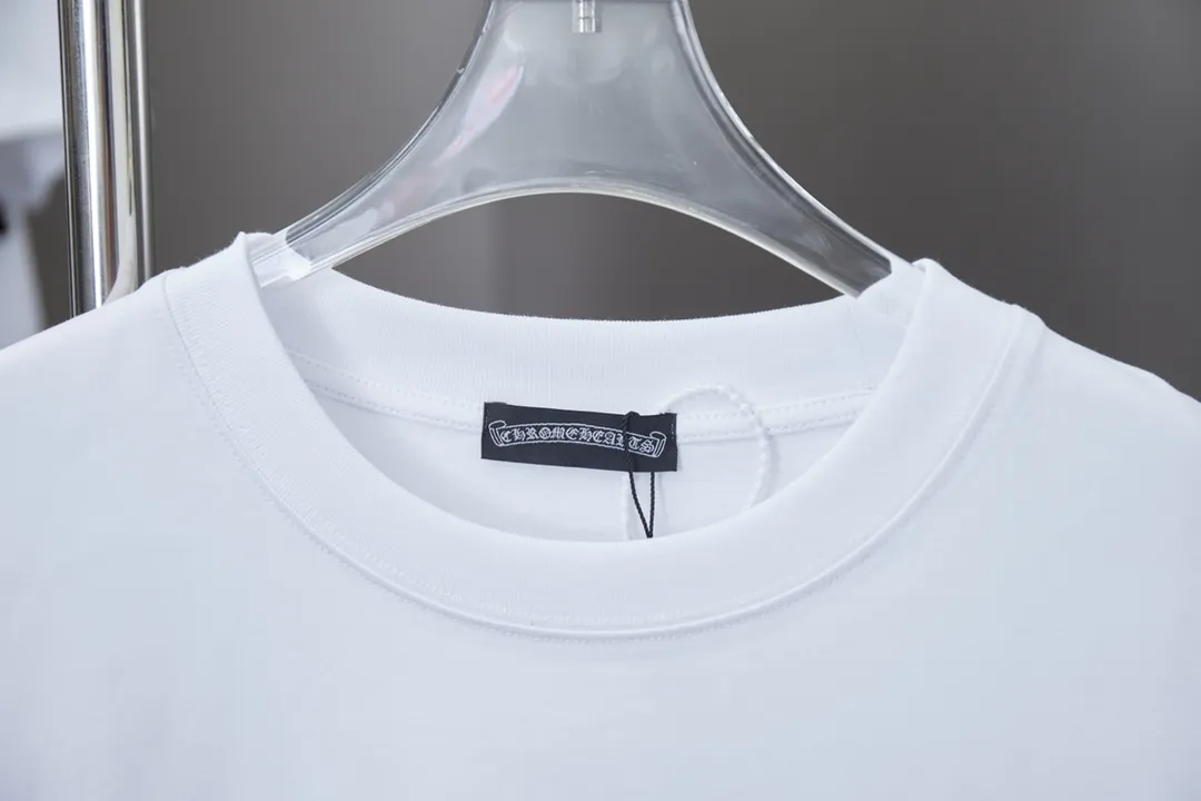 🅿️200 Chrome Hearte 25SS early spring new model, hot diamond short sleeves, light luxury, essential item for daily commuting for men and women, correct version, welcome to compare, detailed features · 280 grams of 100% pure cotton double yarn jersey fabric · Special thickened 32 pieces of double-strand 1X1 thread in the same vat custom dyeing · Imported Australian matte pearlescent diamonds · Double needle stitching and cross-stitching technology · Original main mark, washed tag, brand moisture-proof paper packaging Color: black/white/grey Size: S/M/L/XL